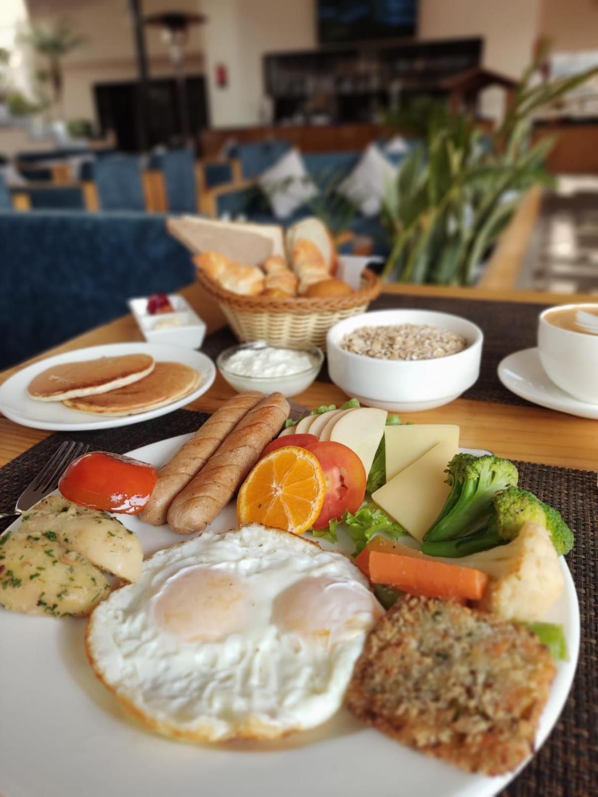 Kathmandu Business Hotel Экстерьер фото