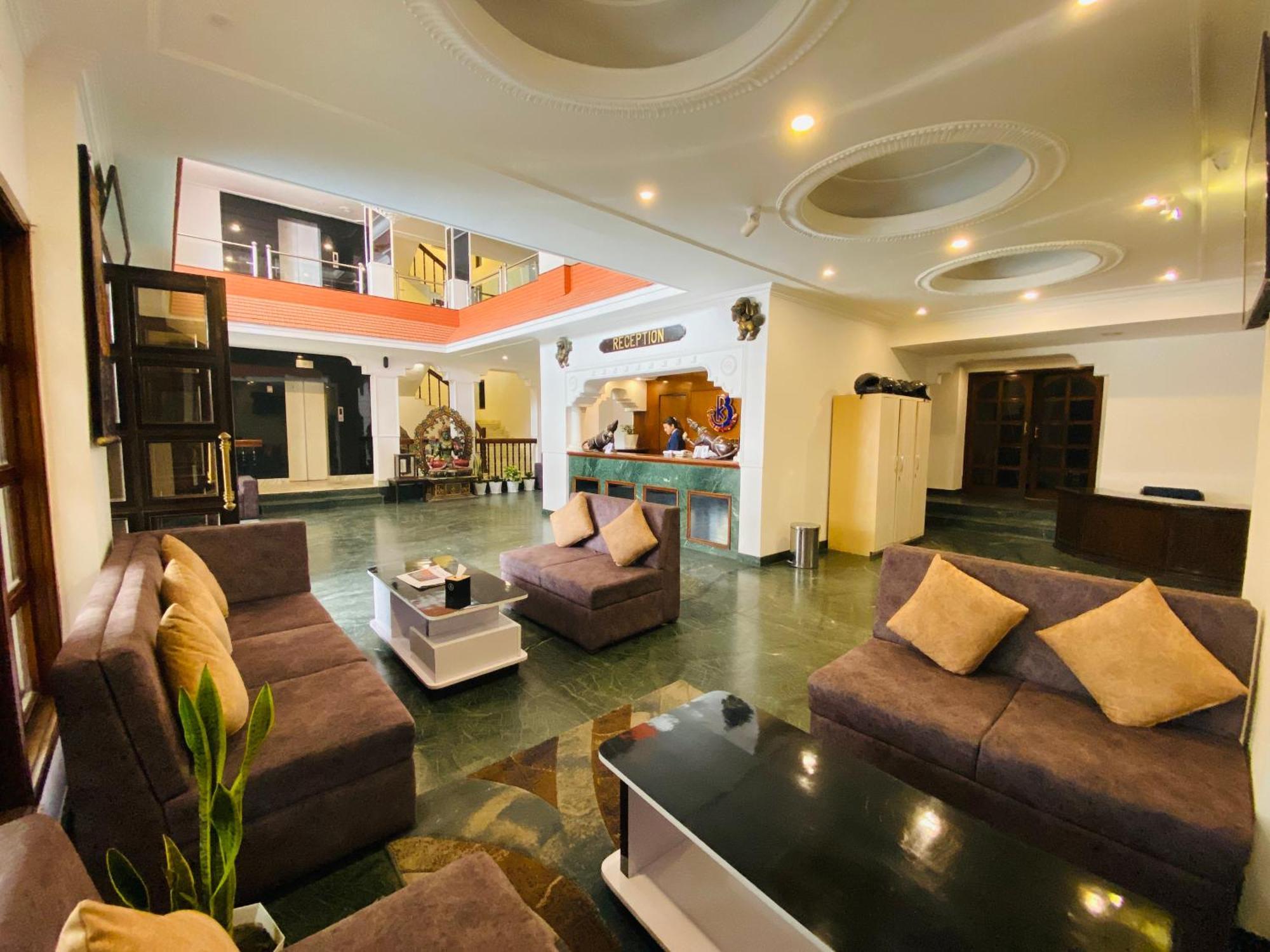 Kathmandu Business Hotel Экстерьер фото