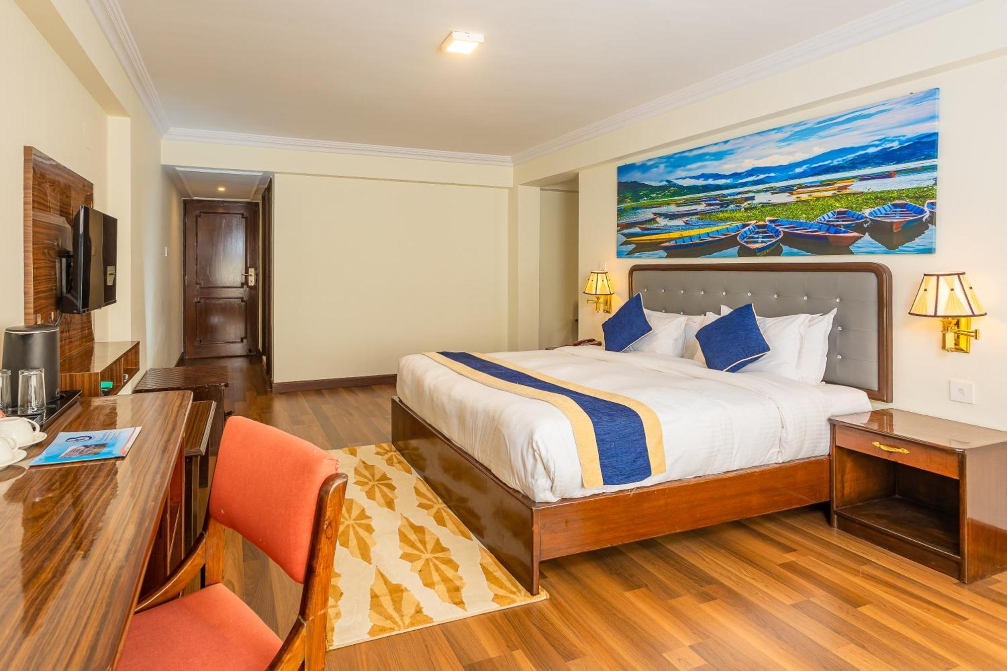 Kathmandu Business Hotel Экстерьер фото