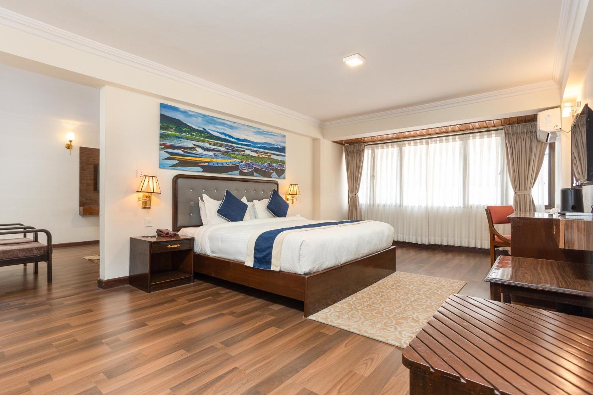 Kathmandu Business Hotel Экстерьер фото